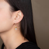 Золотые серьги с лунным камнем лотоса